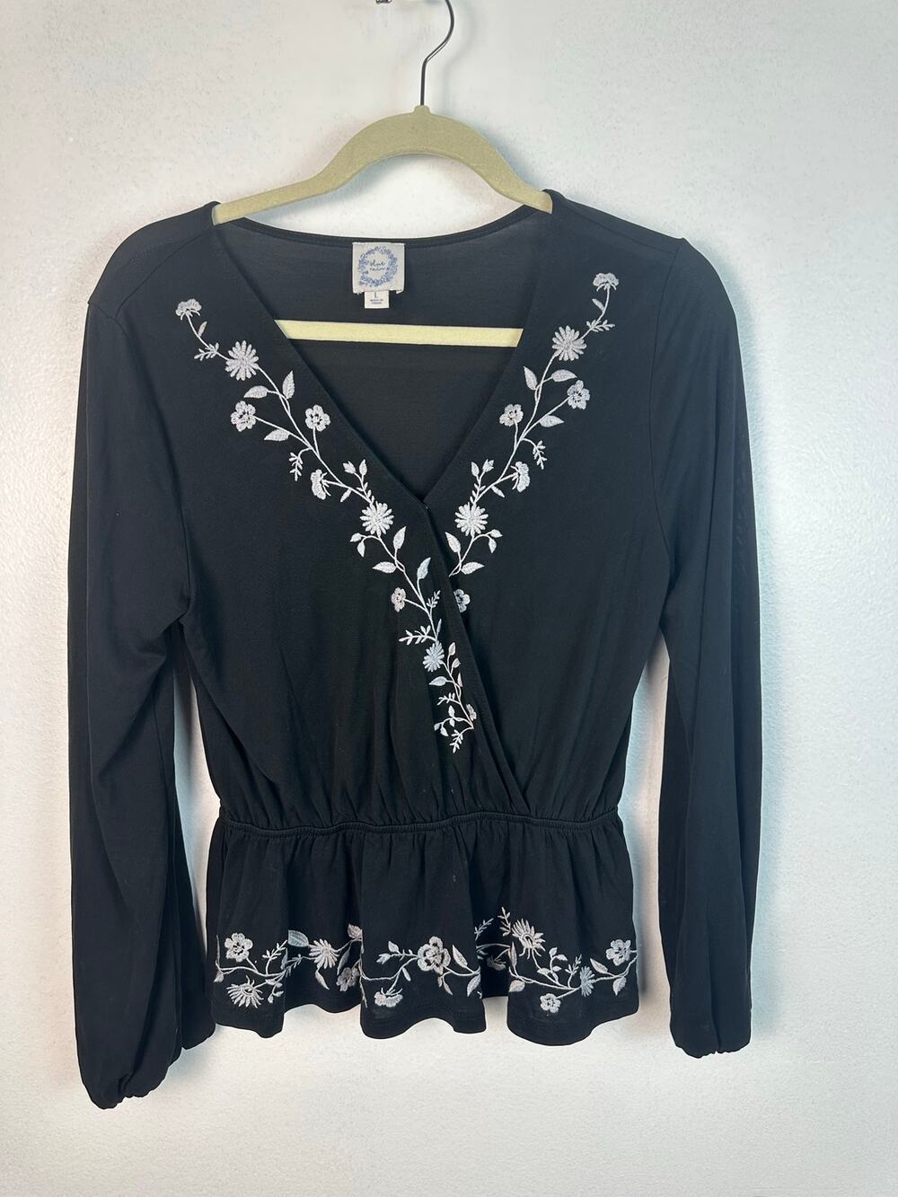 Blue Rain Women's peasant top black with white embroidered popover Large BOHO